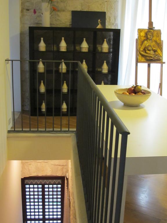דירות ג'ובינאצו Casa Torre Di Mactheus Petraro חדר תמונה