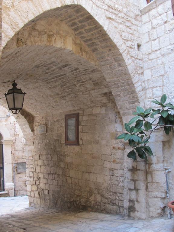 דירות ג'ובינאצו Casa Torre Di Mactheus Petraro חדר תמונה