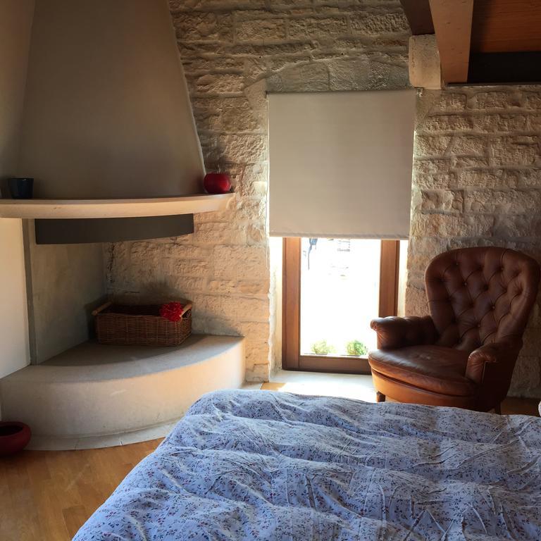 דירות ג'ובינאצו Casa Torre Di Mactheus Petraro מראה חיצוני תמונה