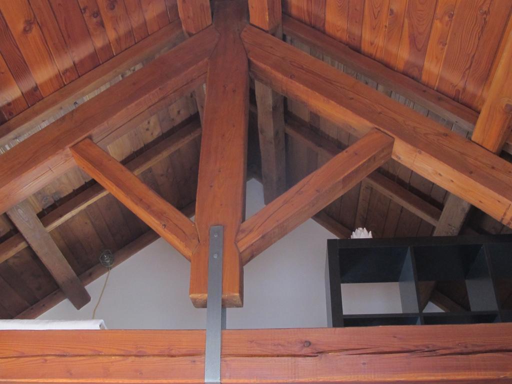 דירות ג'ובינאצו Casa Torre Di Mactheus Petraro מראה חיצוני תמונה